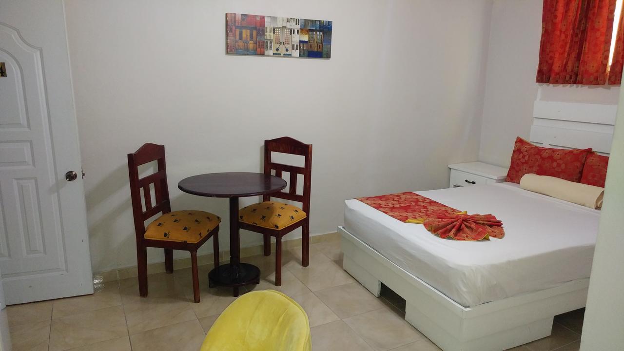 Hotel & Restaurante Flamboyan Higuey Eksteriør bilde