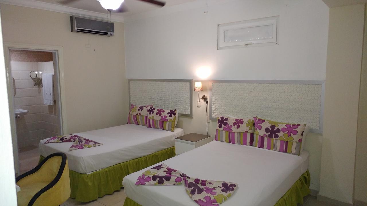 Hotel & Restaurante Flamboyan Higuey Eksteriør bilde